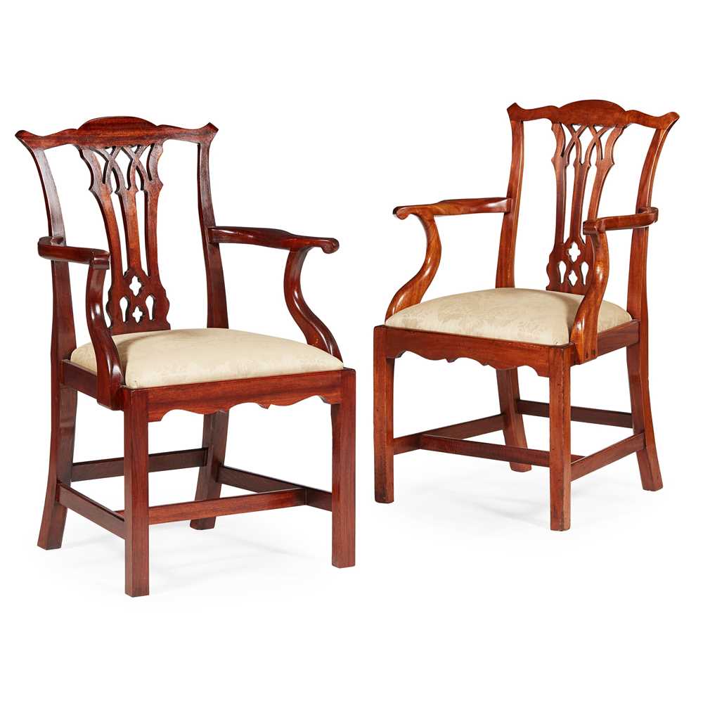 SET OF EIGHT GEORGE III STYLE MAHOGANY 36fd0d