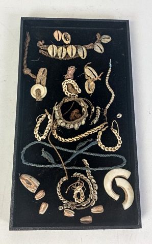 TRAY OF PAPUA NEW GUINEA JEWELRYCord