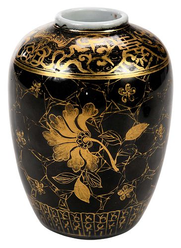 CHINESE BLACK AND GILT PORCELAIN 3726d2