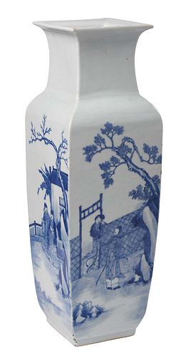 LARGE CHINESE BLUE AND WHITE PORCELAIN