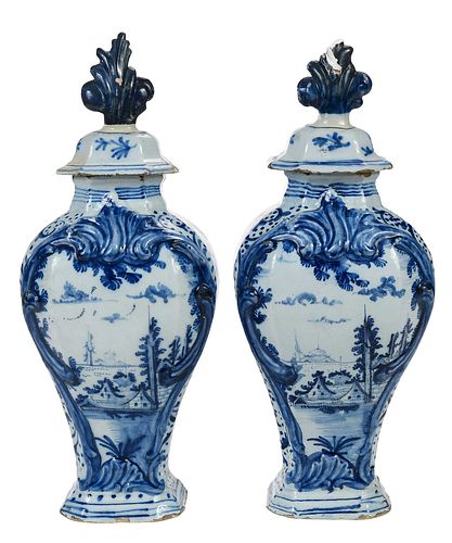 PAIR OF CONTINENTAL DELFT LIDDED 3727bc