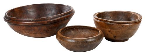 GROUP OF THREE AMERICAN TREEN BOWLS19th