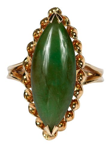 18KT. JADE RINGone marquise cabochon