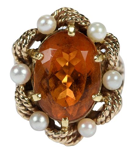 10KT. CITRINE AND PEARL RINGone