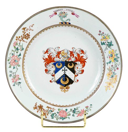 CHINESE EXPORT ARMORIAL PORCELAIN 372a6c