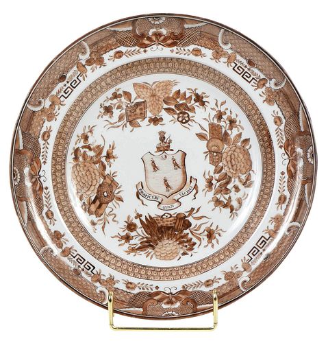 CHINESE EXPORT PORCELAIN PLATE,