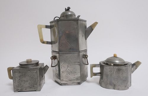 COLLECTION OF CHINESE PEWTER TEA 372e0c