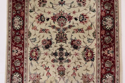 PERSIAN WOOL RUNNERPersian Wool 372e93