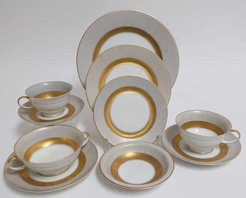 ROSENTHAL GOLDEN GRAIL DINNER SERVICERosenthal