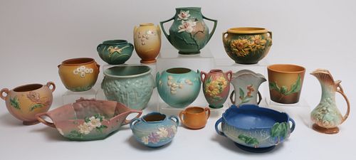 GROUP OF ROSEVILLE POTTERY FLORALGroup 372fc2