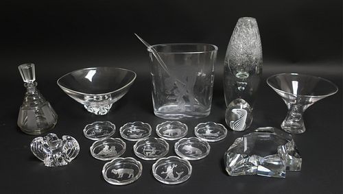 17 PIECES GLASS, STEUBEN, BACCARAT,