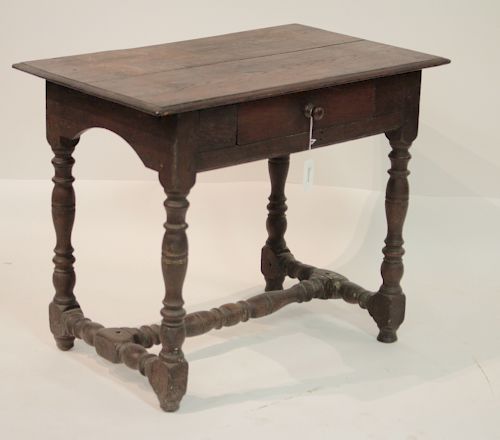 CONTINENTAL OAK SIDE TABLE, 17TH