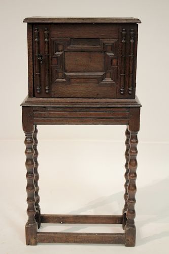 JACOBEAN STYLE OAK FITTED CABINET