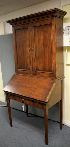 GEORGIAN STYLE SLANT FRONT BUREAU 37309b