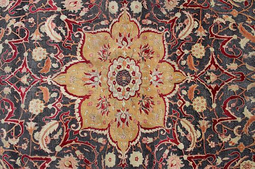 HERIZ STYLE WOOL RUG 7'-2"X 10'-5"Heriz