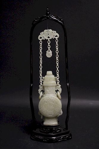 CHINESE CELADON JADE HANDING CARVED 3731e3