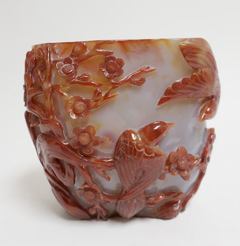 CHINESE AGATE VASECarved with birds 3731f7