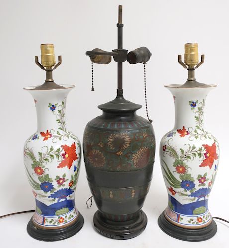 CHINESE CLOISONNE LAMP & PR PORCELAIN