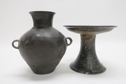 TWO CHINESE NEOLITHIC VESSELSBurnished 37323b