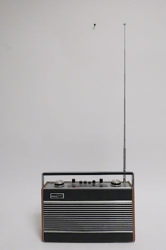 PHILIP ROTH'S 1975 ROBERTS SW RADIO