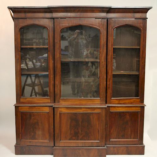 ENGLISH FLAME MAHOGANY BOOKCASEIn