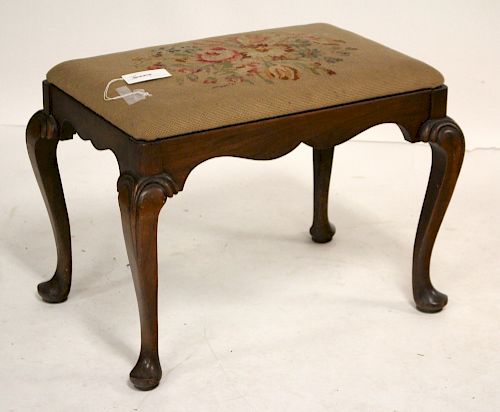QUEEN ANNE STYLE SMALL BENCHWalnut 3736a6