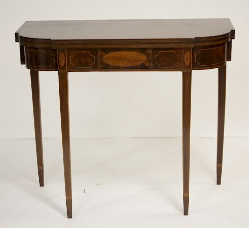 FEDERAL INLAID MAHOGANY GAMES TABLEThe