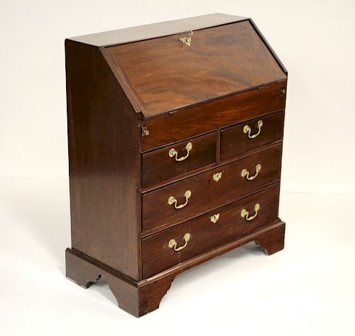 GEORGIAN MAHOGANY SLANT FRONT DESKSmall 3736c7