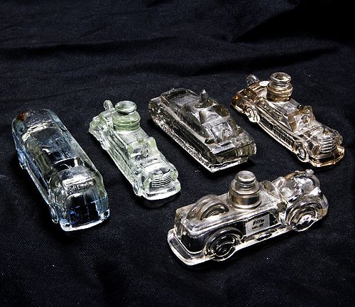 ASSORTED VEHICLE CANDY CONTAINERSFive 37394e