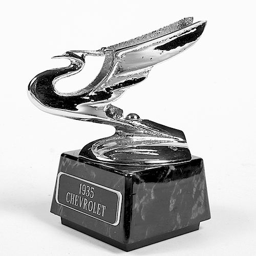 CHEVROLET MASCOT HOOD ORNAMENT1935  373a6a