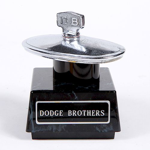 DODGE BROTHERS HOOD ORNAMENT/MASCOTA