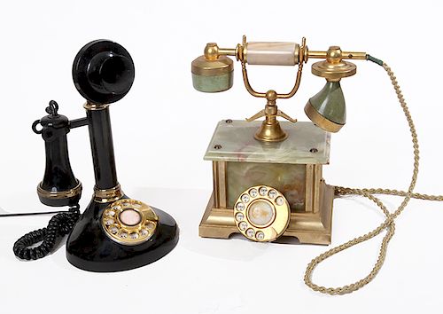TWO PHONESTwo working rotary dial phones,