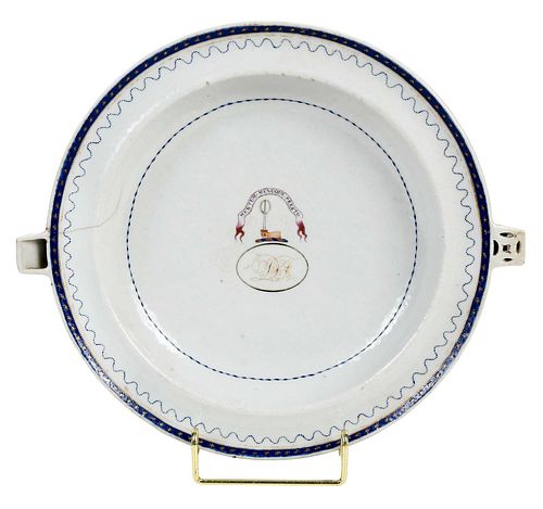 CHINESE EXPORT PORCELAIN ARMORIAL HOT