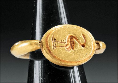 EGYPTIAN GOLD INTAGLIO SWIVEL RING 3716eb