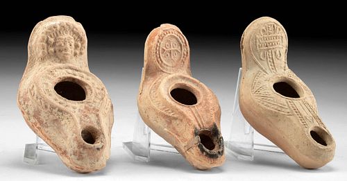 3 ROMAN POTTERY OIL LAMPS W RELIEF 3716fe