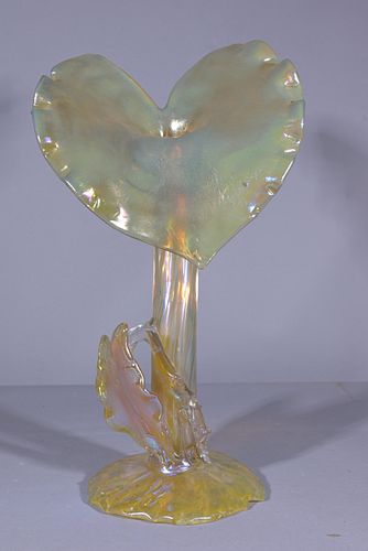 IRIDESCENT HAND BLOWN GLASS VASEMarked 371e63