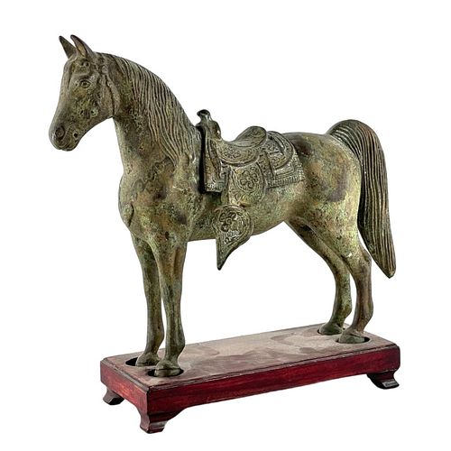 19TH CENTURY CHINESE HORSE BRONZE19th