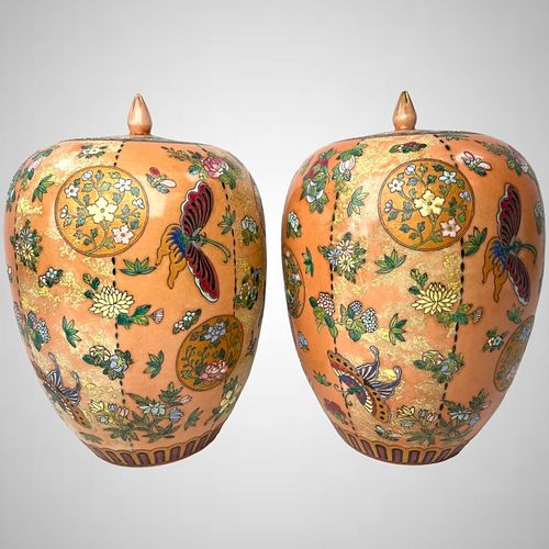 PAIR OF LARGE CHINESE PORCELAIN