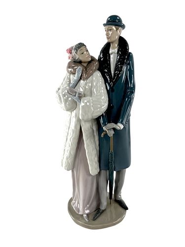 LLADRO "ON THE TOWN" SOPHISTICATED