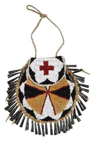 APACHE BEADED HIDE POUCHlate 19th early 3722f9