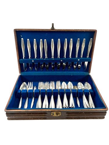 70 PC REED BARTON STERLING SILVER 37242e