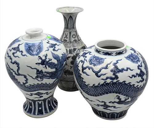 THREE LARGE CHINESE PORCELAIN BLUE AND
