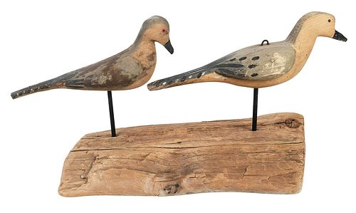 PAIR OF MOURNING DOVE DECOYSAmerican  374ea7