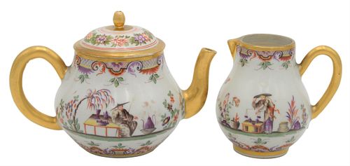 BAYREUTH PORCELAIN TEAPOTBayreuth