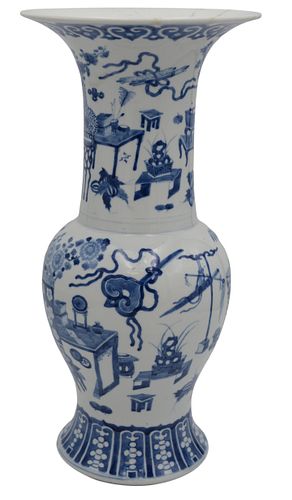 CHINESE BLUE AND WHITE PORCELAIN