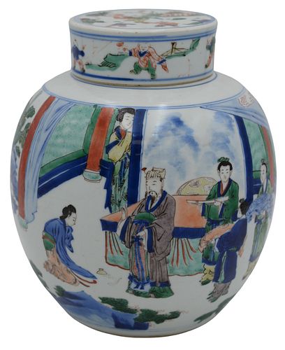 CHINESE DOUCAI WUCAI COVERED JARChinese 37505d