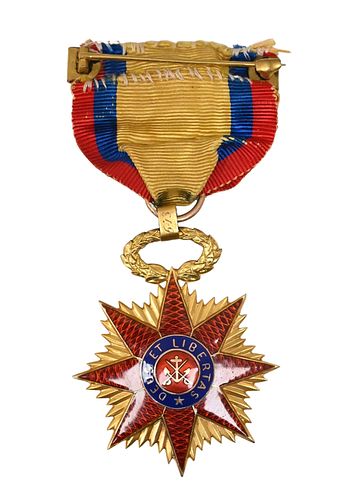 14 KARAT GOLD AND ENAMELED MEDAL