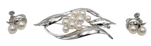 MIKIMOTO SILVER AND PEARL THREE 3753e6