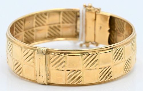 14 KARAT YELLOW GOLD BANGLE BRACELET14 3753f1