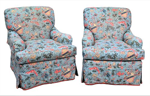 A PAIR OF UPHOLSTERED CLUB CHAIRSA